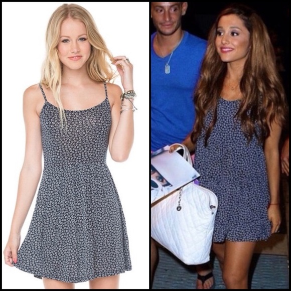 Brandy Melville Dresses & Skirts - Brandy Melville Ditzy Floral Ruffle Low Back Dress